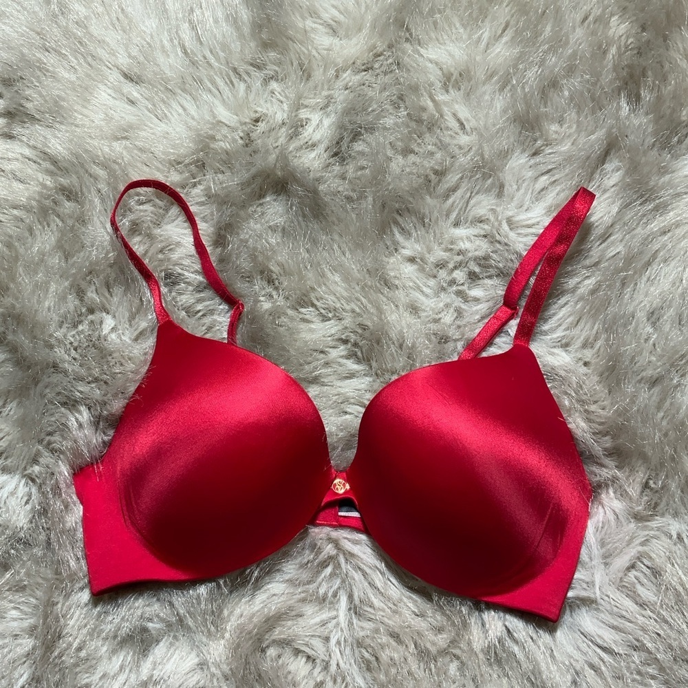 Victoria's Secret Vibrant Red Bra
